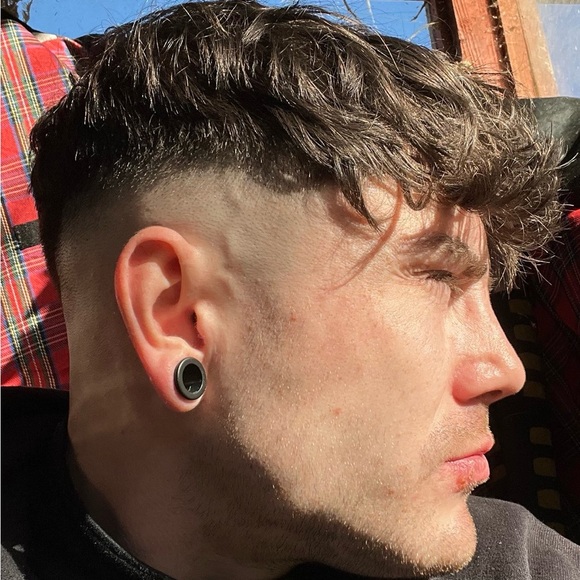 Meet your Posher, Armando - Picture 2 of 2